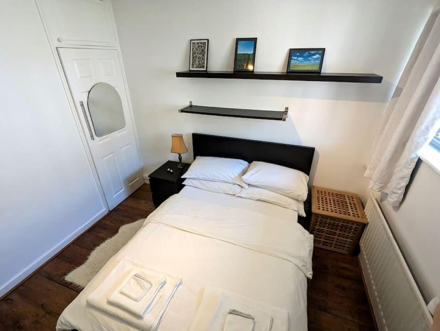 Charming 2-Bed Garden Flat Apartment London Exterior photo