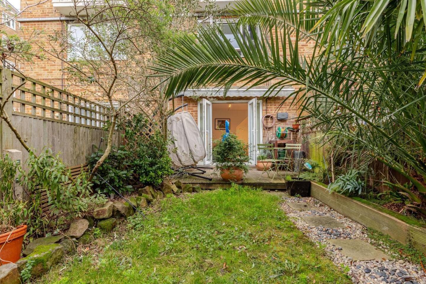 Charming 2-Bed Garden Flat Apartment London Exterior photo