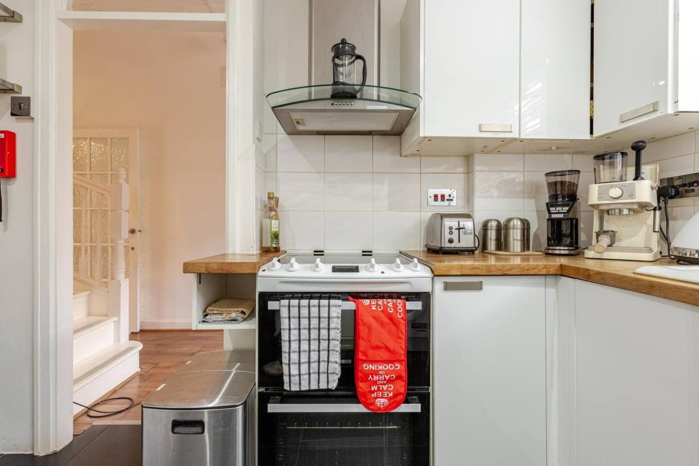 Charming 2-Bed Garden Flat Apartment London Exterior photo